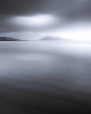 Black and White Nisabost